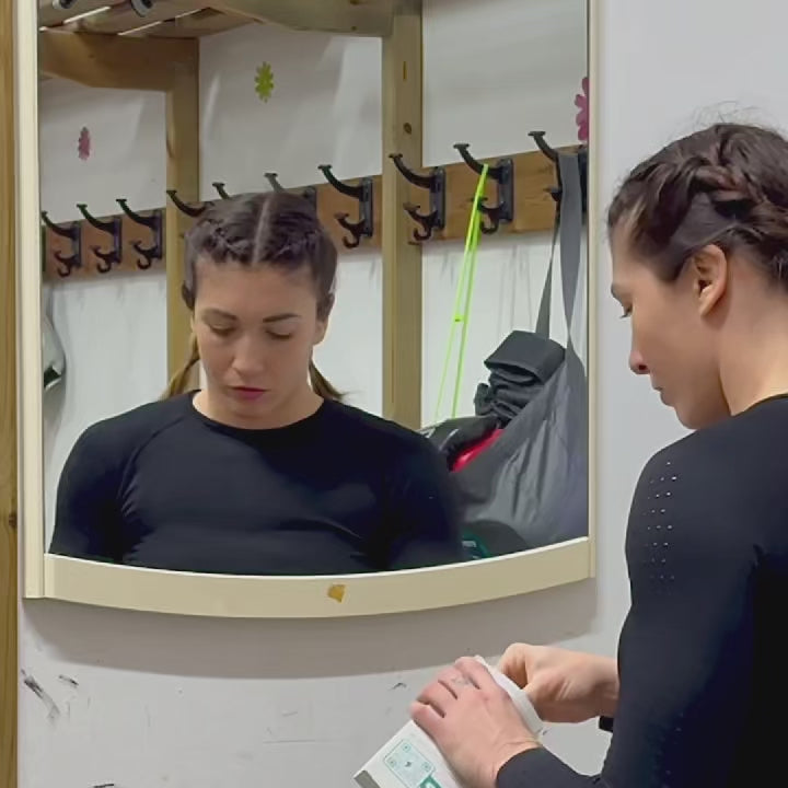 Carica il video: